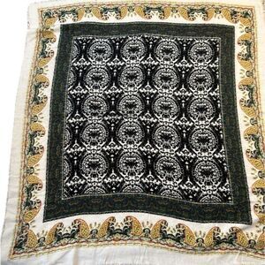 Warm shawl 